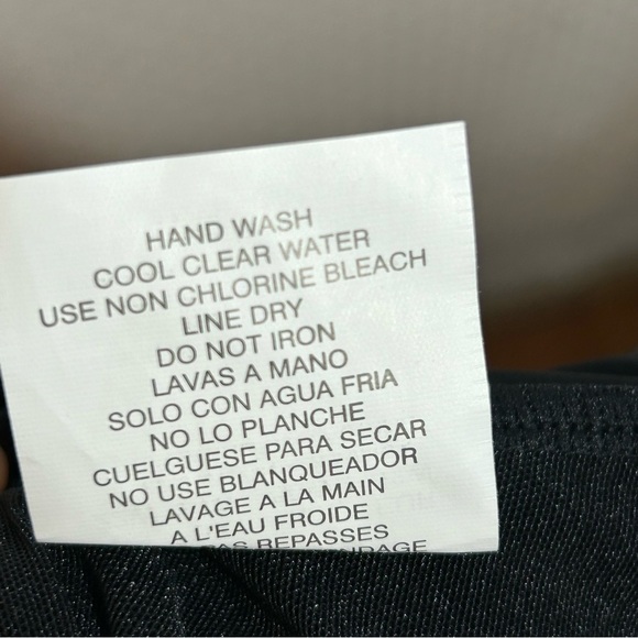 NEW Penbrooke Plus Sz 22W Swimsuit Split Dress One Piece Red Black Tummy Control - Picture 4 of 13